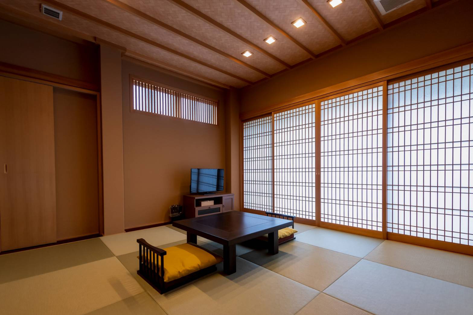 お部屋
